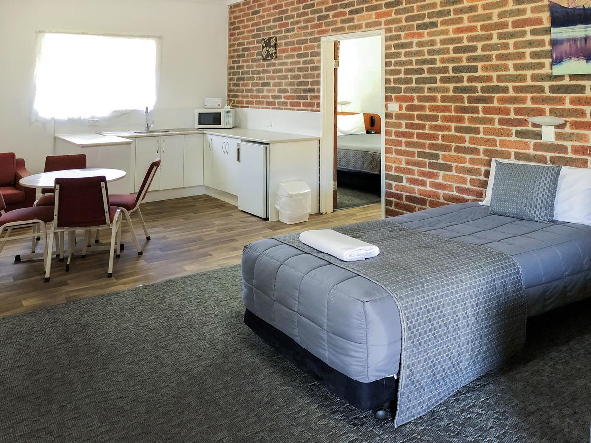 Leeton Heritage Motor Inn Ngoại thất bức ảnh