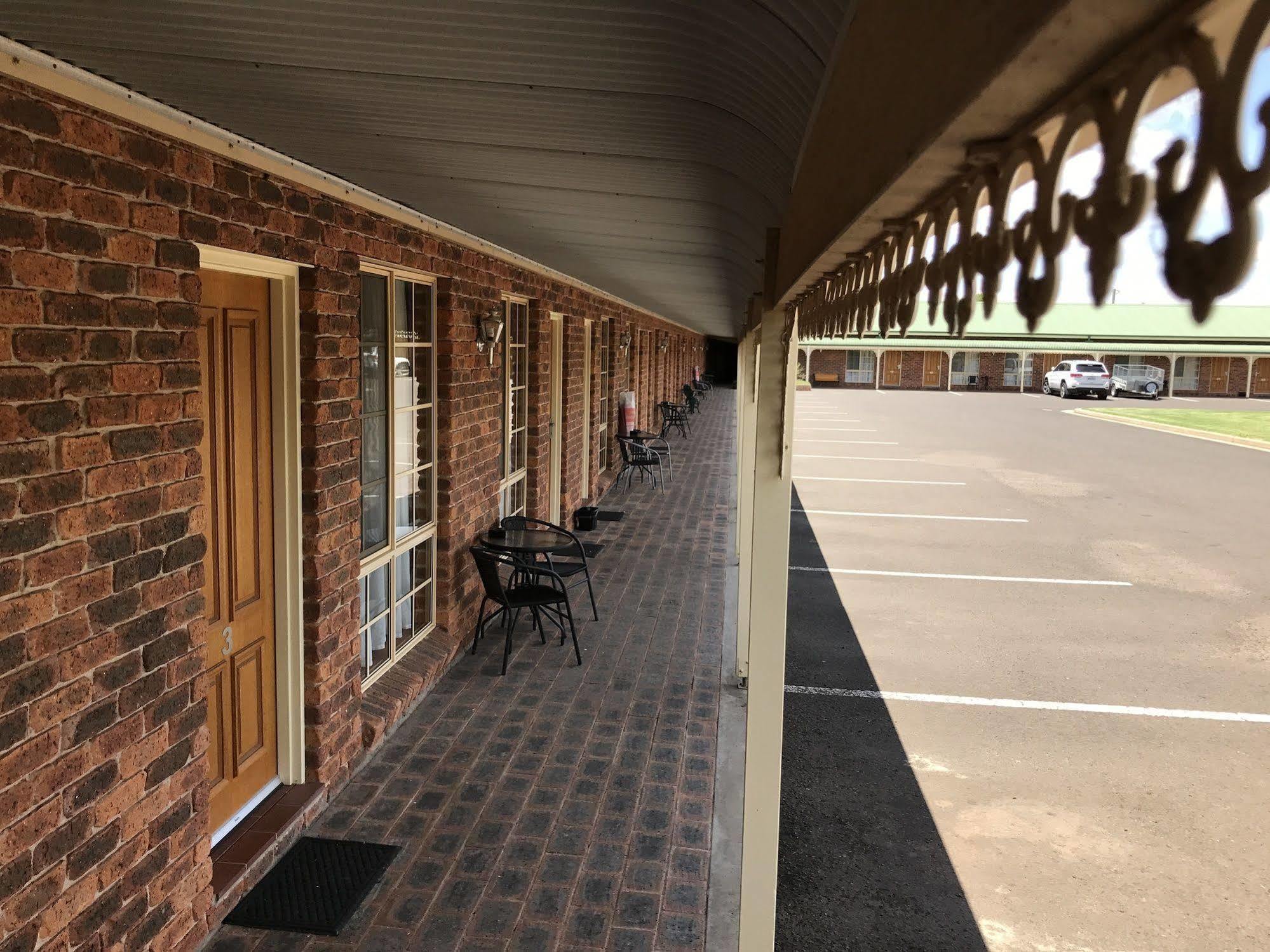 Leeton Heritage Motor Inn Ngoại thất bức ảnh