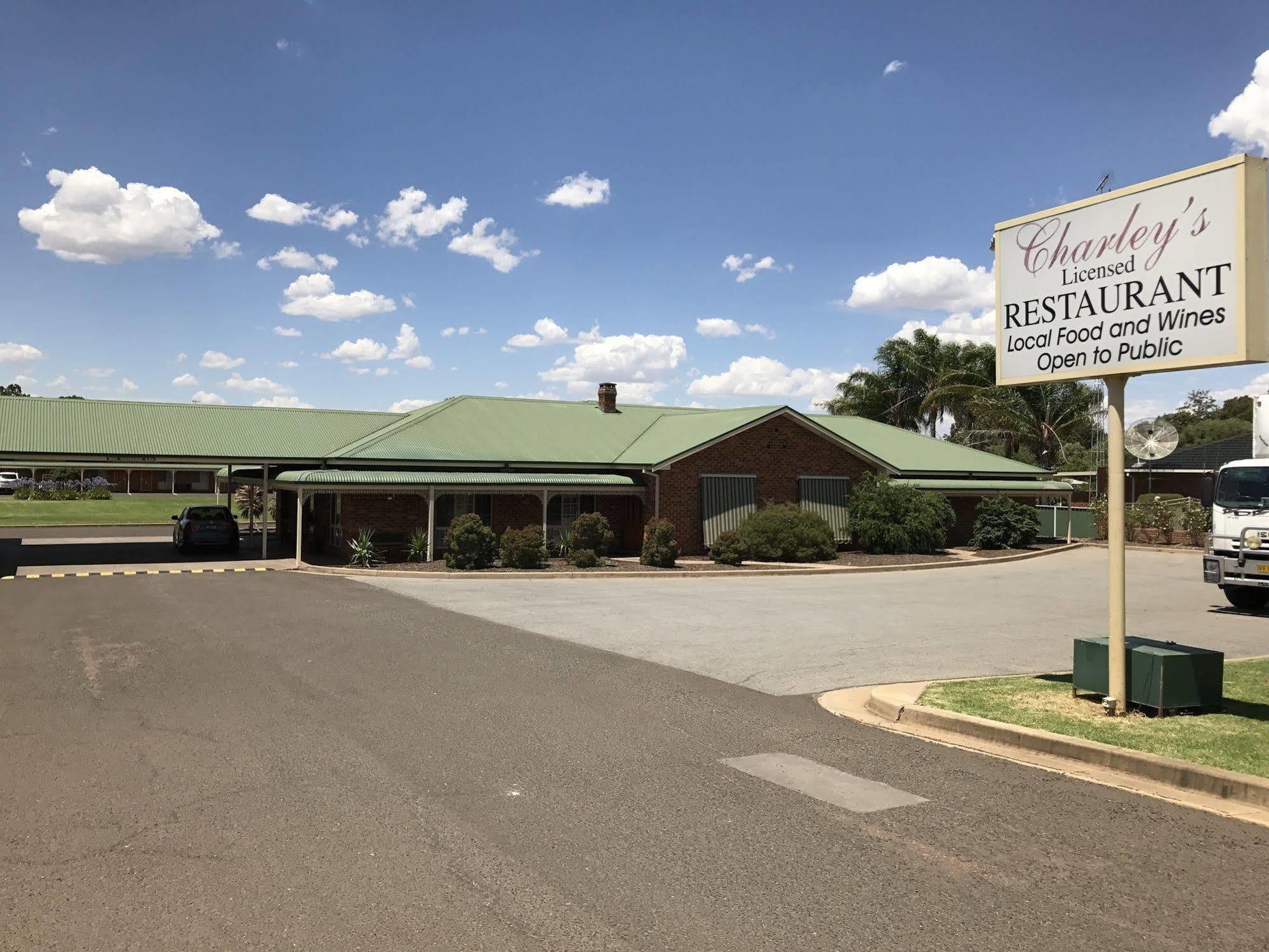 Leeton Heritage Motor Inn Ngoại thất bức ảnh