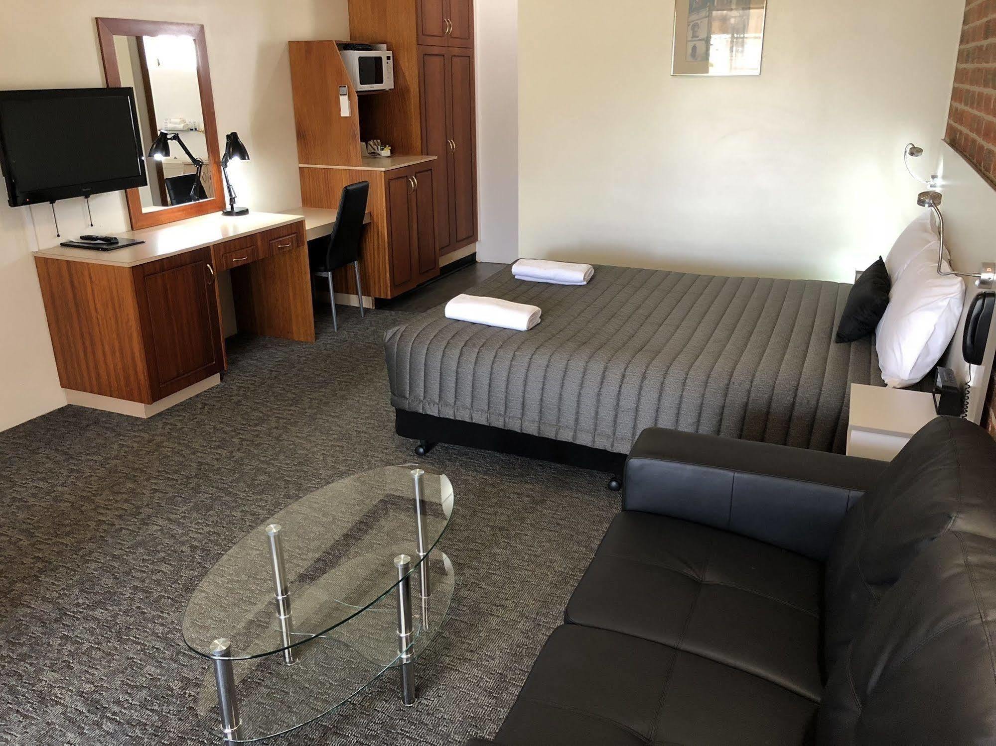 Leeton Heritage Motor Inn Ngoại thất bức ảnh